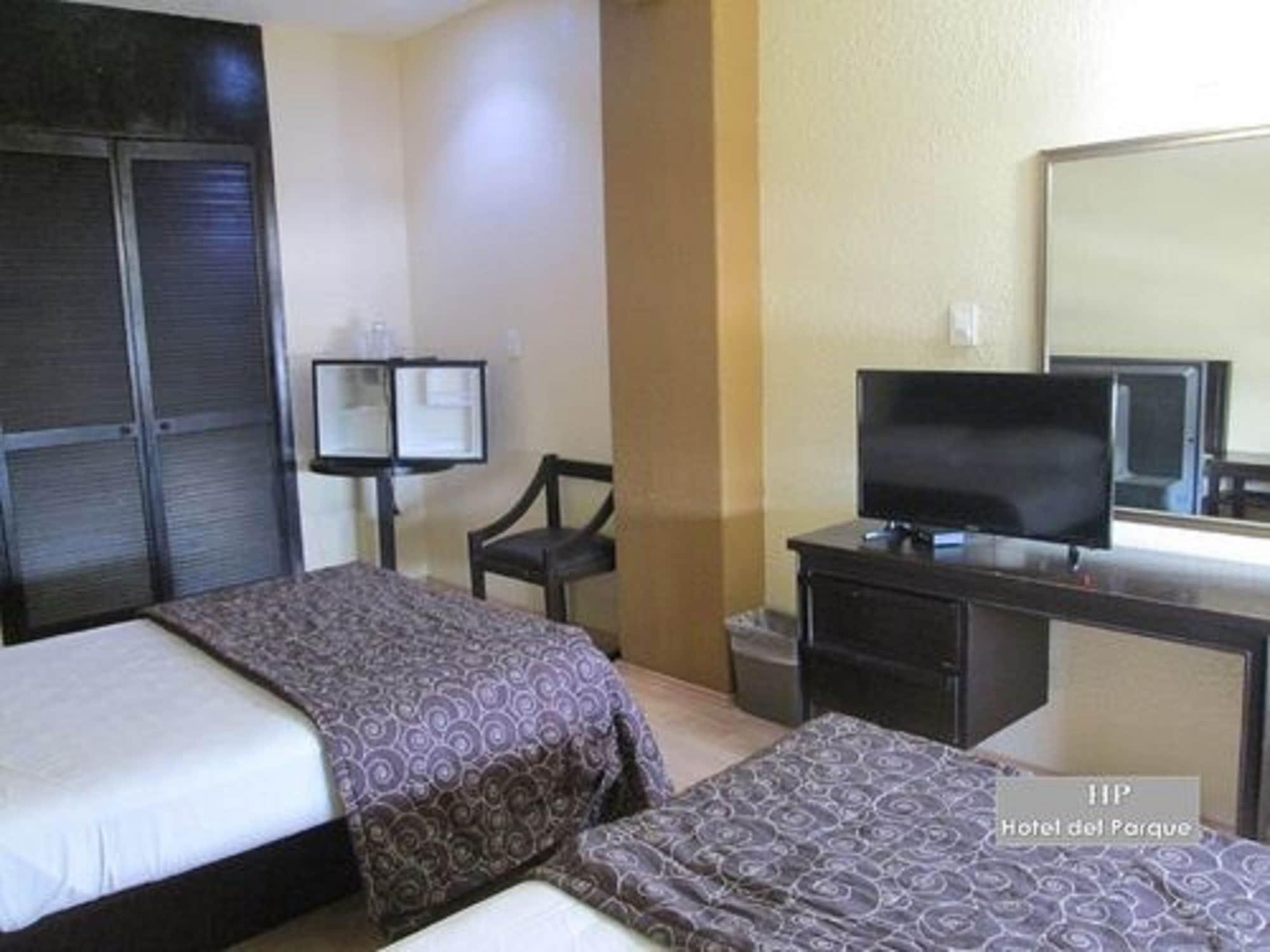 Hotel Del Parque غوادالاجارا المظهر الخارجي الصورة