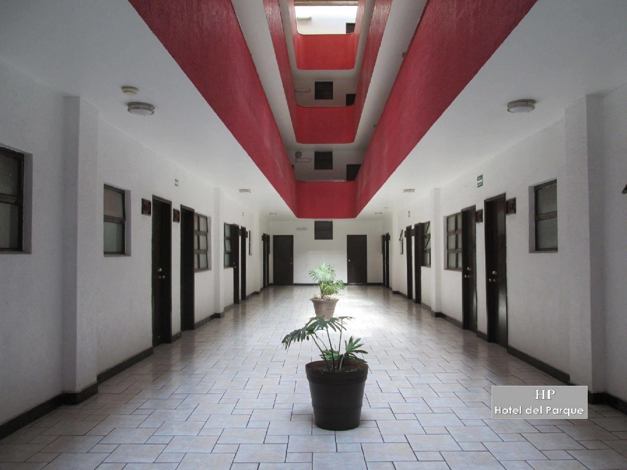 Hotel Del Parque غوادالاجارا المظهر الخارجي الصورة